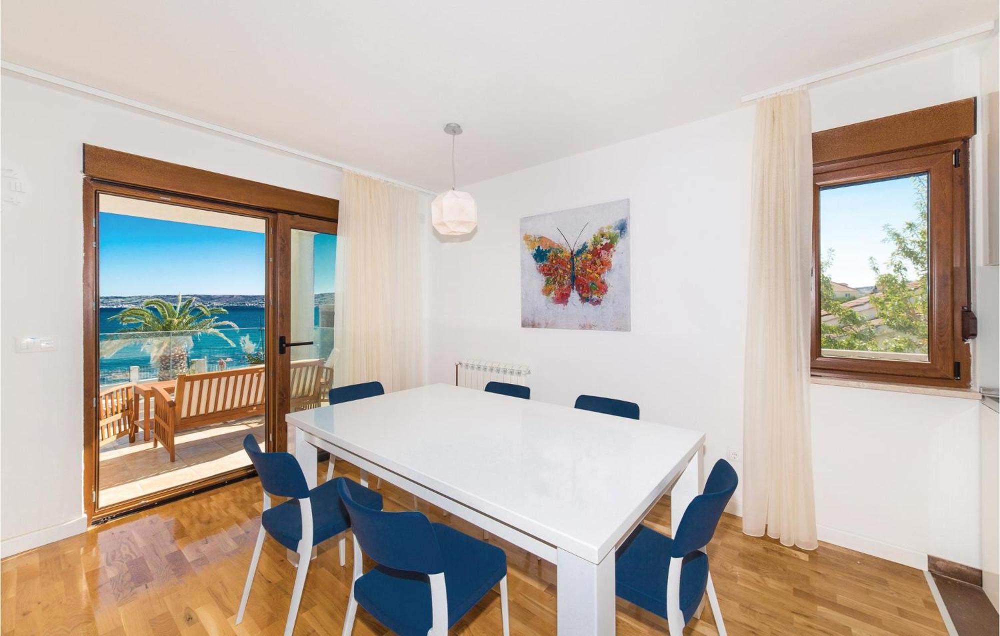 Kaštela Nice Home In Kastel Stafilic With Kitchen מראה חיצוני תמונה